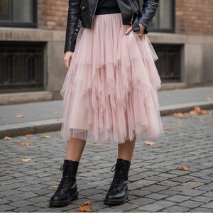Pink multi-layered tulle skirt with elastic and lining